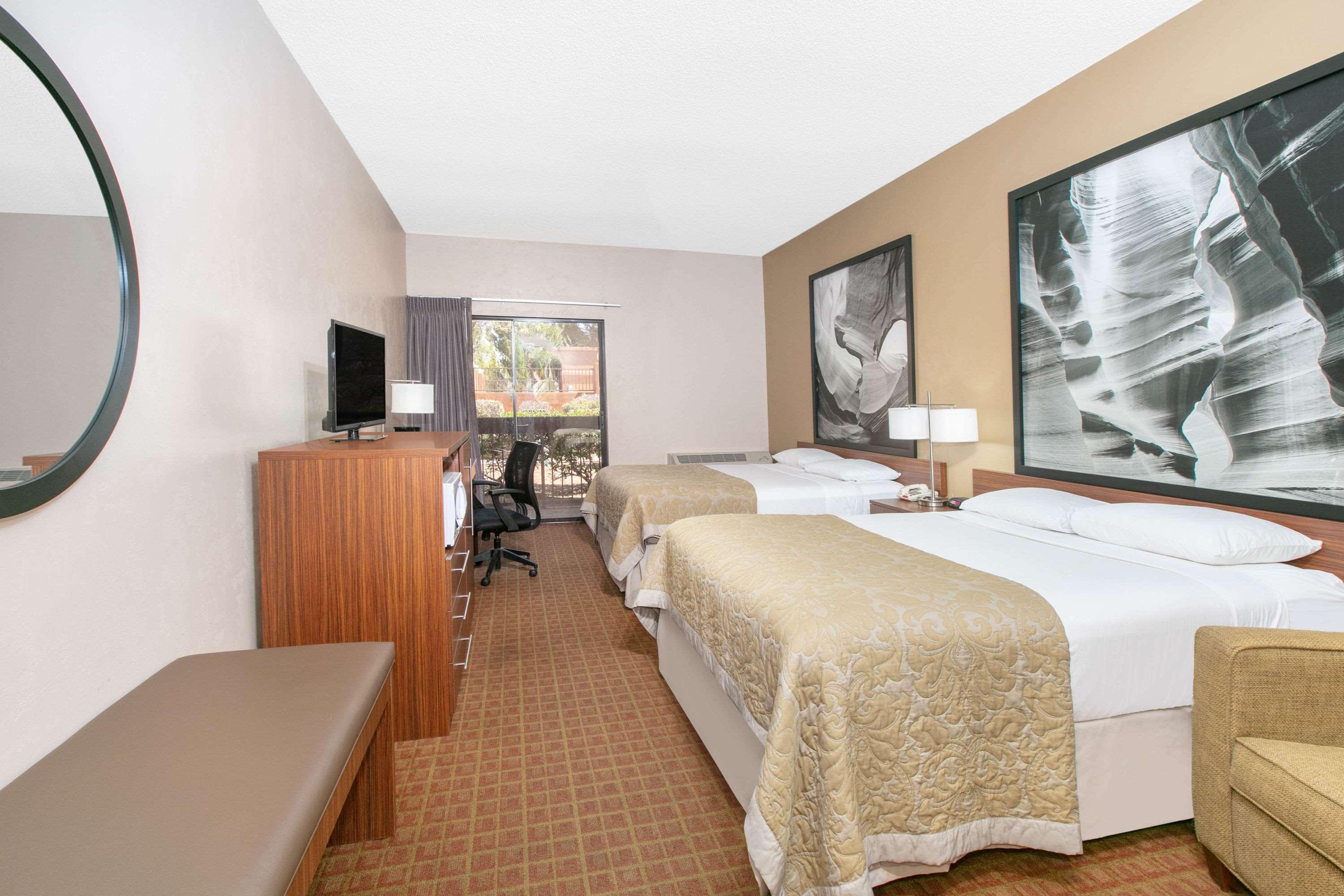 Super 8 By Wyndham Page/lake Powell Page
